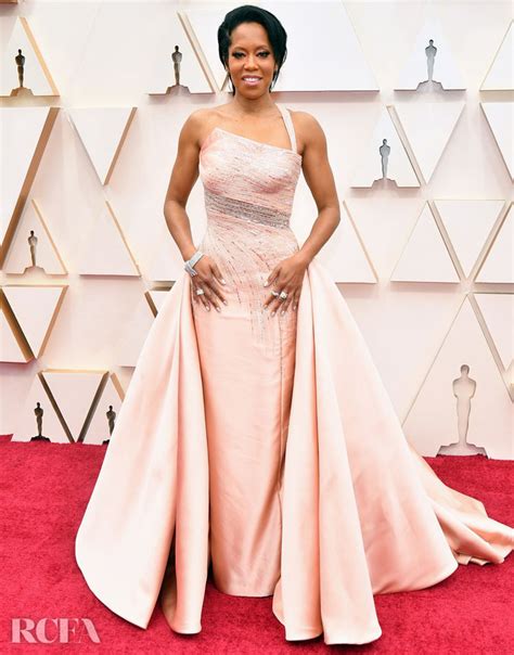 regina king oscar dress versace|regina king legs.